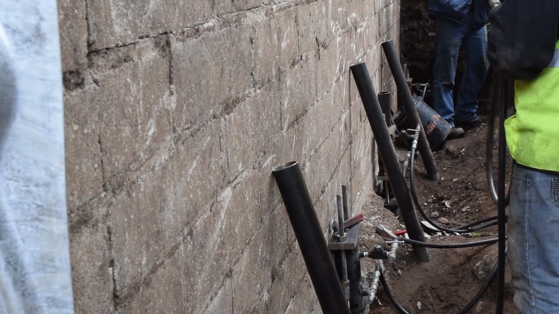 Des Moines Wall Anchors Solutions & Installation Services